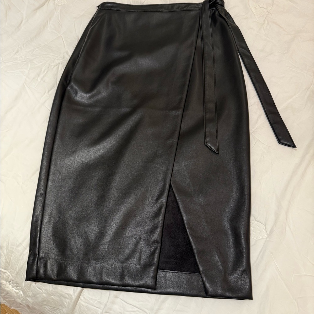 Babaton Black Vegan Leather Skirt . Brand New ! Never worn